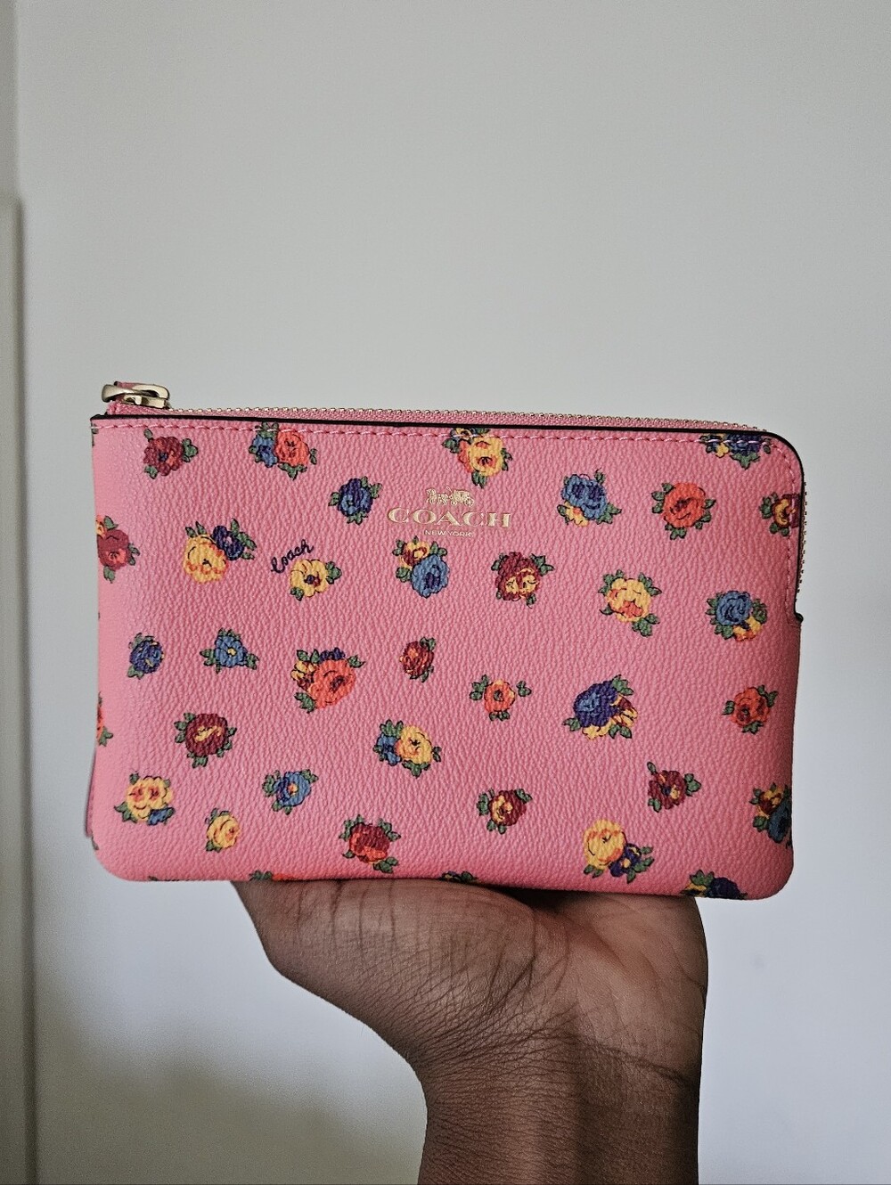 NWOT Coach Corner Leather Zip Wristlet Pink with Vintage Floral Print